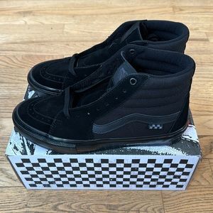 NIB Vans Skate Sk8-Hi Black/Black Unisex M 8.5 W 10
